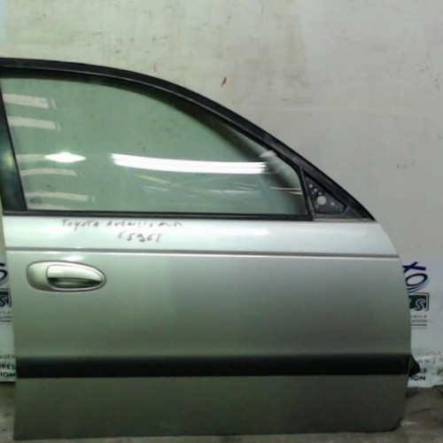 Porte avant droite Toyota AVENSIS Liftback 2.0 d-4d (1999-2003)