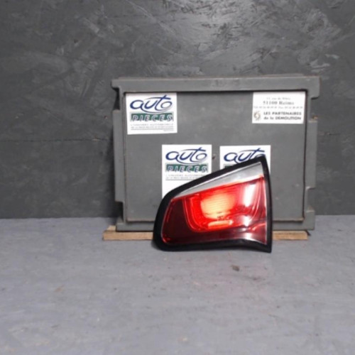 Feu arrière intérieur droit Citroën C3 II 1.4 hdi 70 (2009) 5 portes