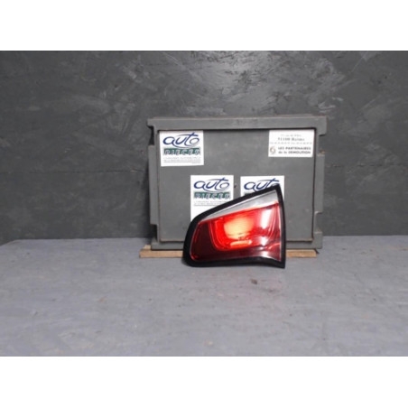 Feu arrière intérieur droit Citroën C3 II 1.4 hdi 70 (2009) 5 portes
