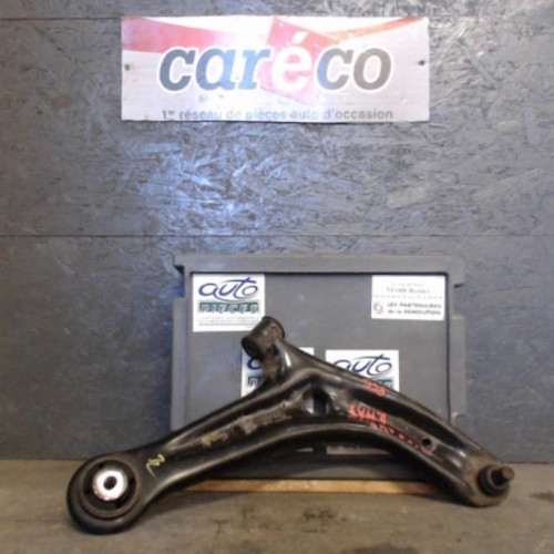 Triangle inf avd Ford B-MAX 1.0 ecoboost (2012)