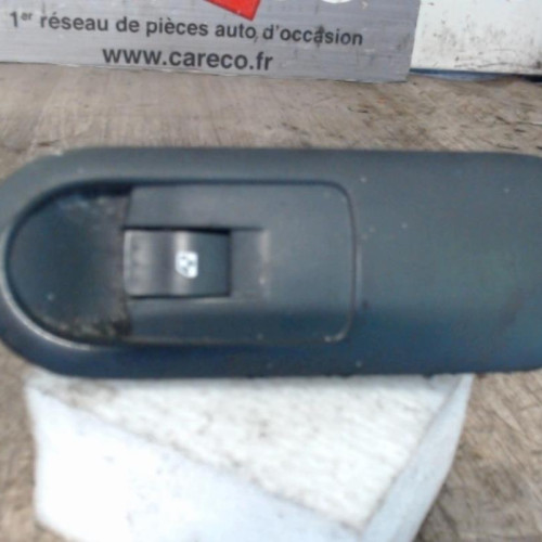 Commande lève-glace porte avant droite Renault SCÉNIC II 1.5 dci (2005-2008) 5 portes
