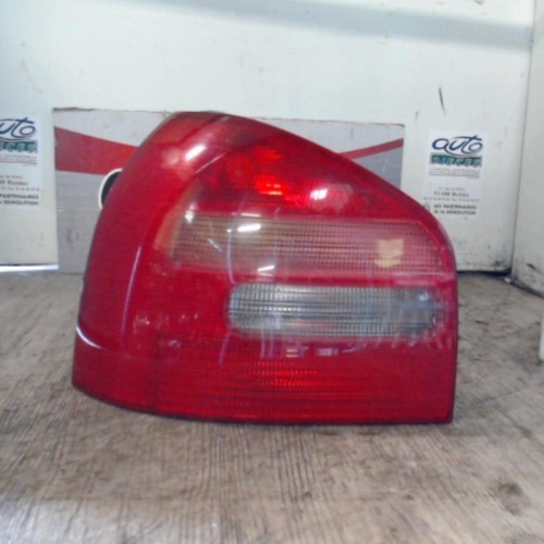 Feu arrière gauche Audi A3 1.6 (1996-2003)