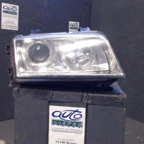 Phare droit Audi A4 B5 1.9 tdi (1995-2000)