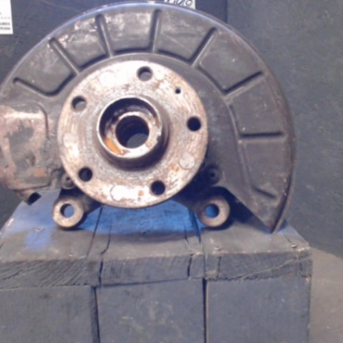 Moyeu avd Audi A3 2.0 tdi 16v (2003-2012) 3 portes