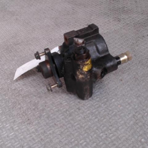 Pompe direction assistee Renault CLIO II 1.9 d (2000-2001) 5 portes