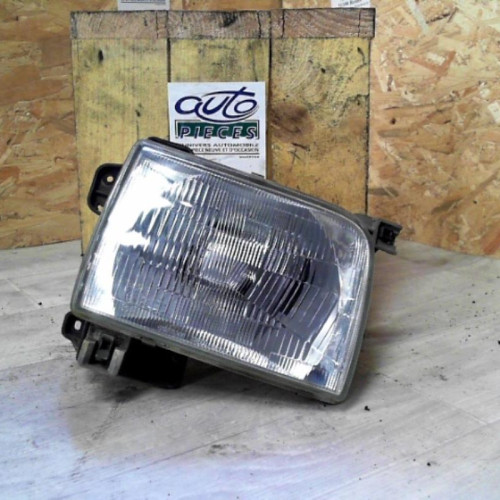 Phare droit NISSAN D22-NP300  PICK UP D22 DOUBLE CABINE