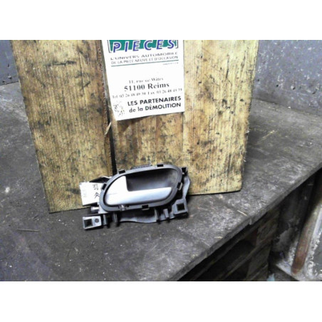 Poignee int porte avg Citroën C5 III 1.6 hdi 110 (2008)