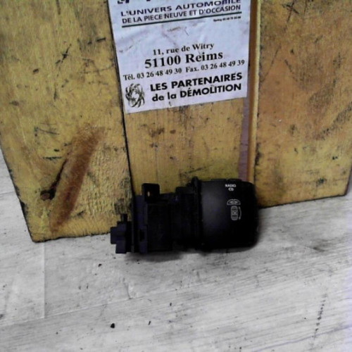 Commande autoradio Renault MEGANE III 3-5 portes 1.5 dci (2009) 5 portes