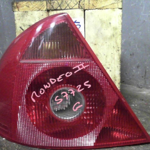 Feu arrière gauche Ford MONDEO III 1.8 16v (2000-2007)