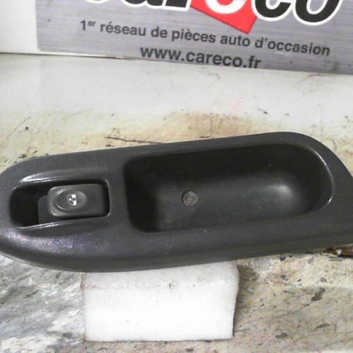 Commande lève-glace porte avant droite Renault SCÉNIC I Monospace 1.9 dci (1999-2003) 5 portes