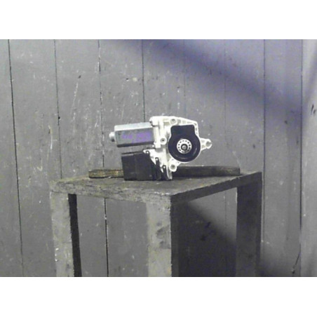 Mecanisme  moteur lève-glace avant droit Vw BORA I 1.9 tdi (1998-2005)