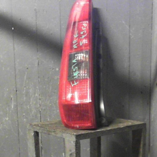 Feu arrière gauche Ford FIESTA V 1.4 tdci (2001-2008) 5 portes