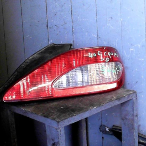 Feu arrière droit Peugeot 406 Coupé 2.2 hdi (2000-2004) 2 portes
