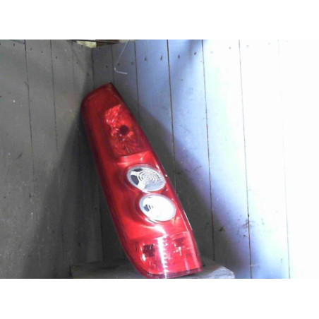 Feu arrière gauche Ford FIESTA V 1.4 tdci (2001-2008) 5 portes