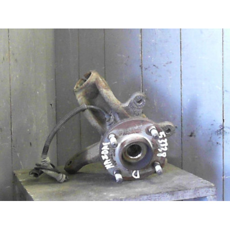 Pivot avd Mazda PREMACY 2.0 td (2000-2005)