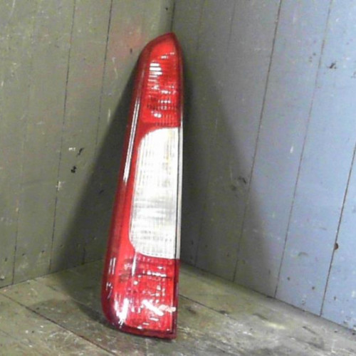 Feu arrière gauche Ford FOCUS C-MAX 1.8 (2004-2007)