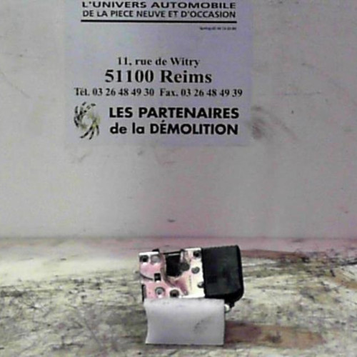 Serrure porte avd Citroën C5 I 2.0 hdi (2001-2004) 5 portes