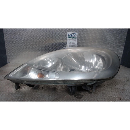 Phare gauche Renault TRAFIC II Camionnette 2.0 dci 90 (2006)