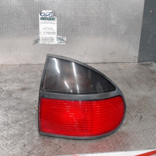Feu arrière droit Renault LAGUNA I 2.2 dt (1996-2001) 5 portes