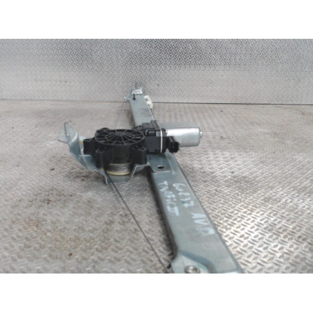 Mecanisme  moteur lève-glace avant droit Renault TRAFIC III Autobus-Autocar 1.6 dci 120 (2014)