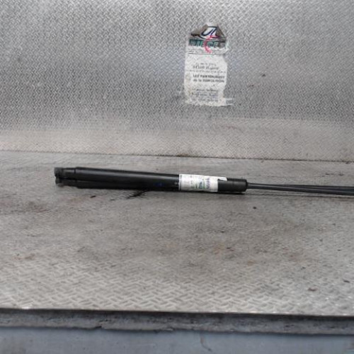 Verin gauche hayon Fiat 500 1.4 (2007)