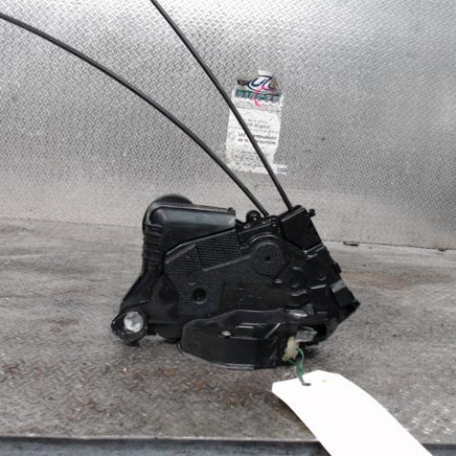Serrure porte avd Toyota YARIS 1.0 vvt-i (2005-2011) 5 portes