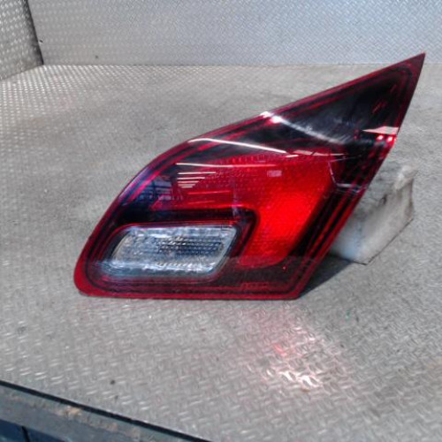 Feu arrière intérieur droit Opel ASTRA J 1.4 turbo (2010-2015)