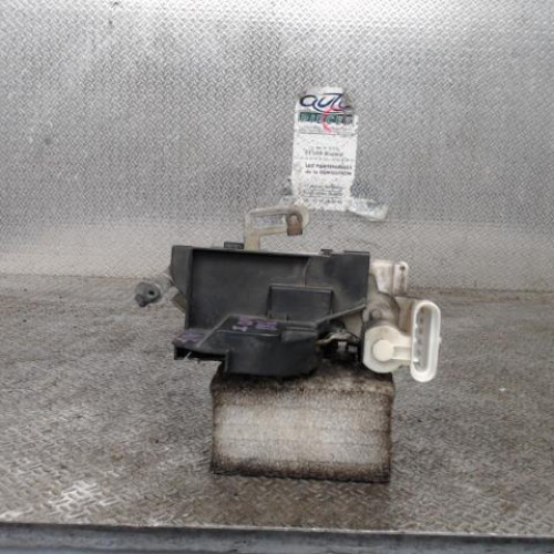 Serrure porte avg Fiat PUNTO 1.2 16v 80 (188.233, .235, .253, .255, .333, .353, .639,... (1999-2006)