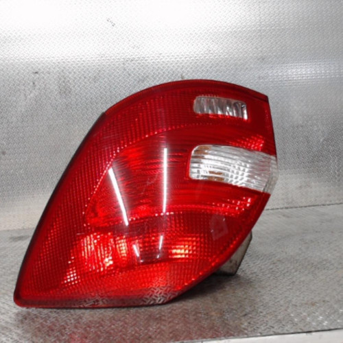 Feu arrière droit Skoda FABIA II 1.4 tdi (2007-2010)