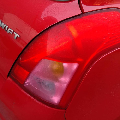 Feu arrière droit Suzuki SWIFT III 1.3 ddis (2005)