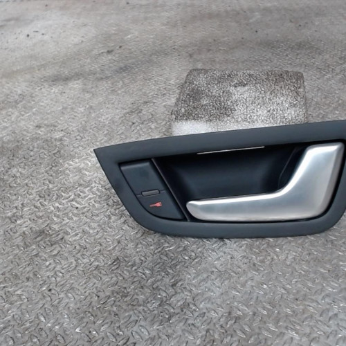 Poignee int porte ard Audi A8 D3 4.2 tdi quattro (2005-2005)