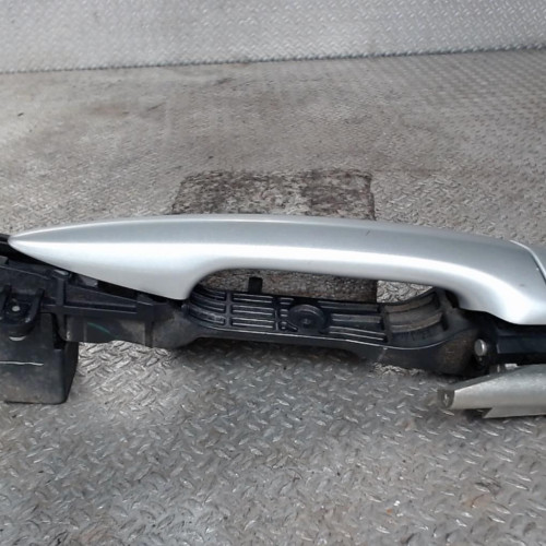 Poignee ext porte ard Lexus IS II 220d (2005-2012)