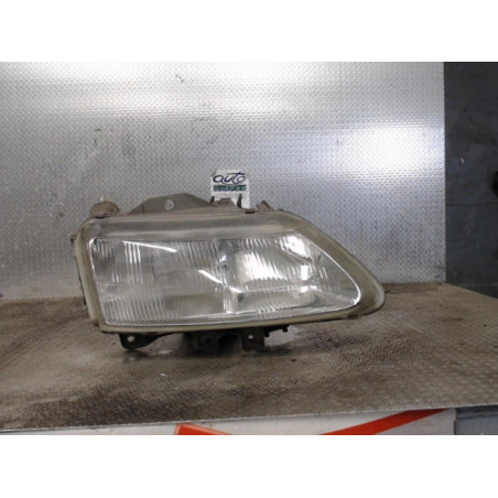 Phare gauche Renault LAGUNA I Nevada 1.8 (1995-2001)