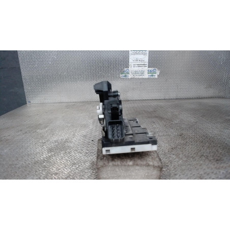 Serrure porte avg Ford MONDEO III A trois volumes 2.0 16v tddi - tdci (2000-2007)