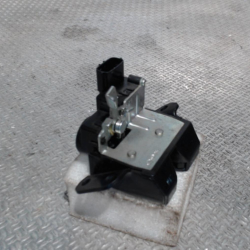 Moteur electrique de hayon-coffre Kia CARENS III Monospace 2.0 crdi 115 (2007)