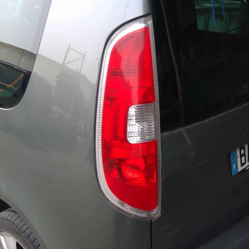 Feu arrière gauche Skoda ROOMSTER 1.9 tdi (2006-2010) 5 portes