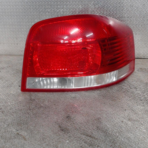 Feu arrière droit Audi A3 2.0 tdi 16v (2003-2012) 3 portes