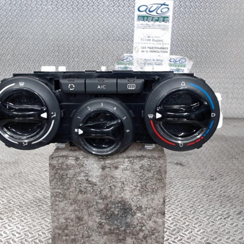 Commande de chauffage PEUGEOT 208 1  0
