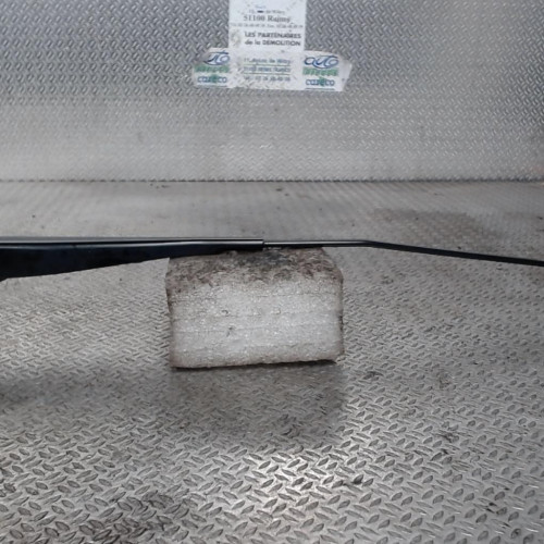Bras essuie-glace avant gauche PEUGEOT 208 1  0