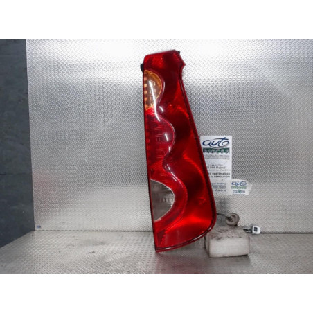 Feu arrière droit Nissan NOTE 1.5 dci (2010-2012)