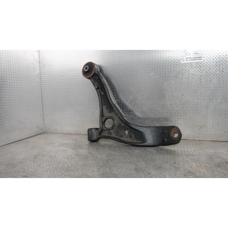 Triangle inf avg RENAULT MASTER 3  0