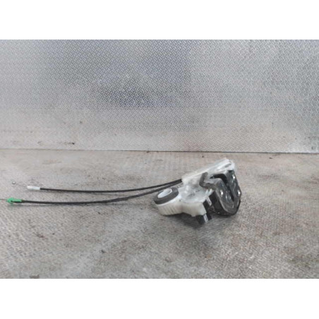 Serrure porte avg TOYOTA YARIS 2  0