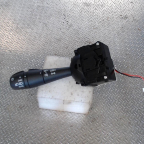 Commande clignotant NISSAN NV300  0