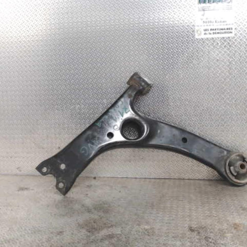 Triangle inf avg TOYOTA COROLLA VERSO 2  COROLLA VERSO 2 PHASE 2
