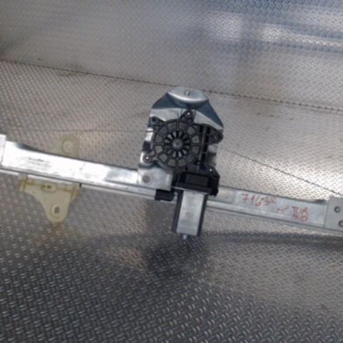 Mecanisme  moteur lève-glace avant droit RENAULT CAPTUR 1  0