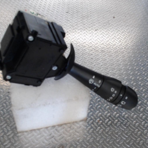 Commande essuie glace RENAULT CAPTUR 1  0