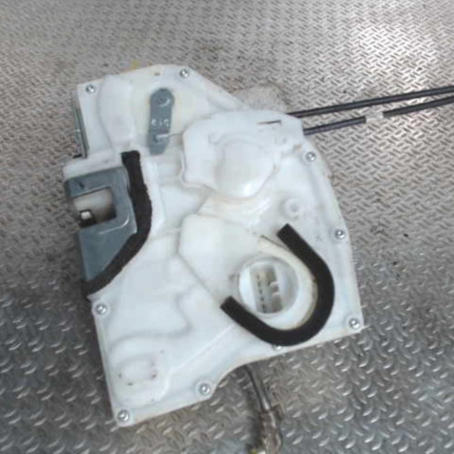 Serrure porte avd Suzuki SWIFT III 1.3 ddis (2005)