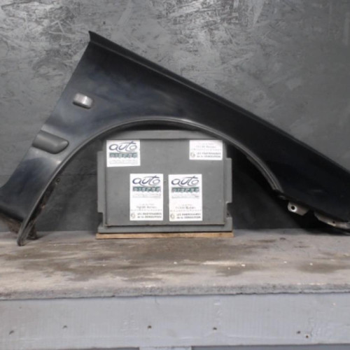 Aile avant droite Volvo V40 Break 1.9 t4 (1997-2000)