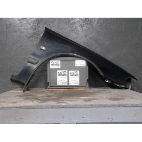 Aile avant droite Volvo V40 Break 1.9 t4 (1997-2000)