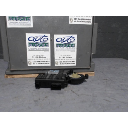 Mecanisme  moteur lève-glace avant droit Seat IBIZA III 1.4 16v (2002-2007)